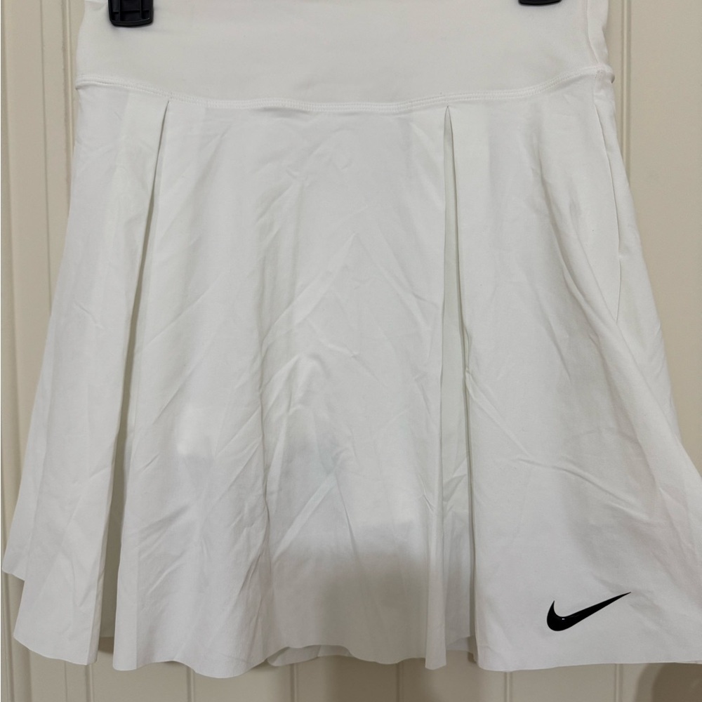 Nike Women's White Tennis Skirt